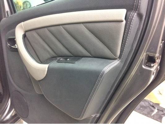 Перетяжка дверных карт Перетяжка дверных карт